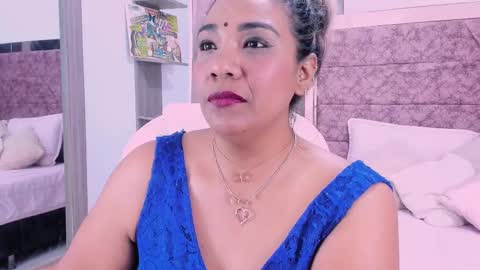 NAILHA SAJANI  online show from 02.10.25