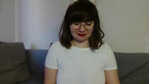 Snapshot of _lalilu_ chatting on 12.30.24 _lalilu_ online show from 12.30.24