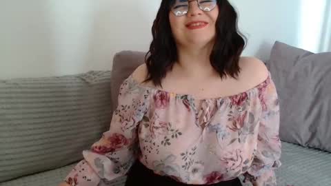 Snapshot of _lalilu_ chatting on 09.24.25 _lalilu_ online show from 09.24.25