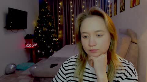 _lalune_ online show from 12.01.24