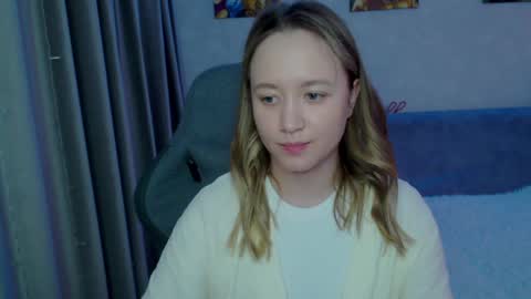 _lalune_ online show from 01.23.25