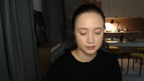 _lalune_ online show from 03.17.26