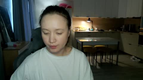 _lalune_ online show from 04.09.26