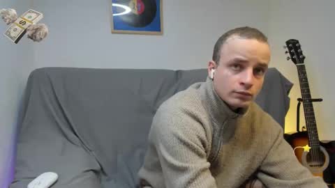 Snapshot of _layne chatting on 02.12.26 Layne online show from 02.12.26