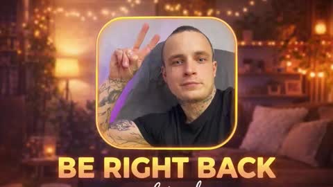 Snapshot of _layne chatting on 02.24.26 Layne online show from 02.24.26