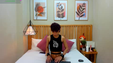 Snapshot of _lemmon_ chatting on 01.09.25 L E M M O N online show from 01.09.25