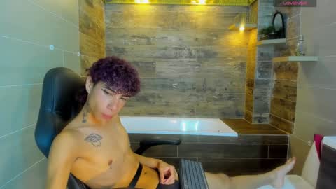 Snapshot of _lemmon_ chatting on 01.11.25 L E M M O N online show from 01.11.25