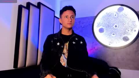 Snapshot of _leohot_ chatting on 11.07.25 _leohot_ online show from 11.07.25