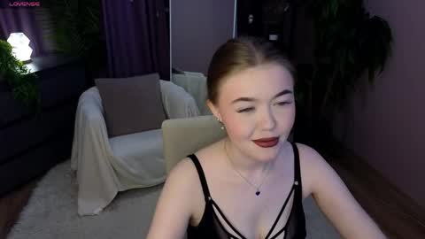 _liilcrystal_ online show from 06.07.26