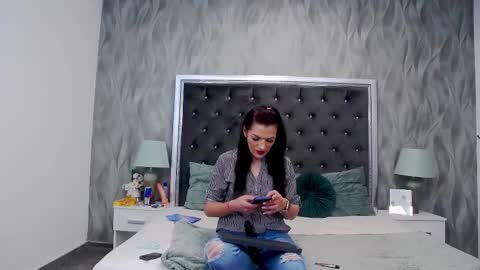 Snapshot of _lissa_ann_ chatting on 01.28.25 Lisa online show from 01.28.25