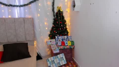 Ivy 3 online show from 12.07.24