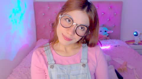 Sofia 3 online show from 12.19.24