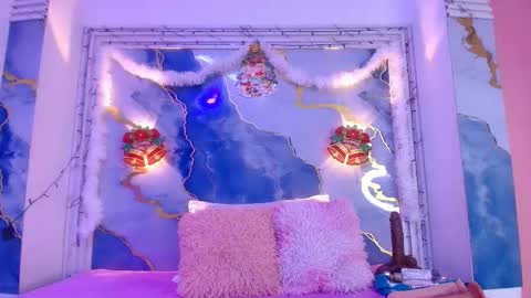 Lorrayne online show from 12.03.25