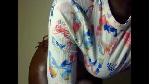 Snapshot of _luna_nyx chatting on 03.04.25 Luna online show from 03.04.25