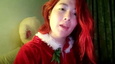 _lunaa__ online show from 12.31.24