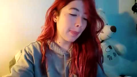 _lunaa__ online show from 02.04.25
