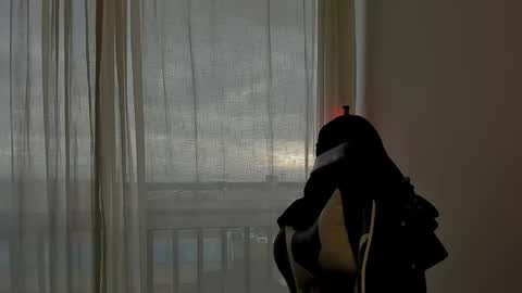_lunaa__ online show from 02.22.25