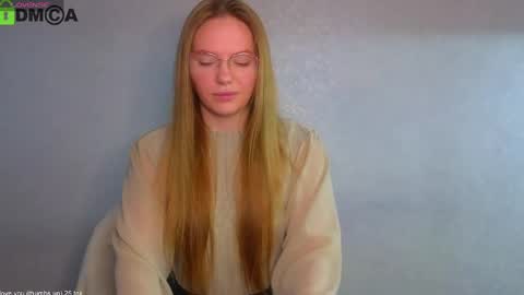 Welcome guys  Pleasure to see you all here  My name is Lysafeta and MichaelaTip menu is active Private is open  online show from 02.01.25