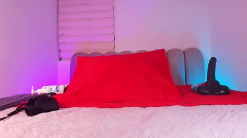 Maddy online show from 11.22.25