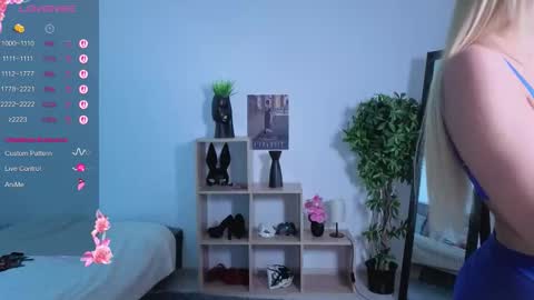 Snapshot of _maneki_neko_ chatting on 02.25.26 Emma online show from 02.25.26