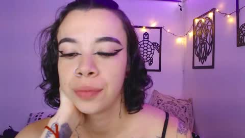 Snapshot of _marcela_wi chatting on 01.03.25 Marce online show from 01.03.25