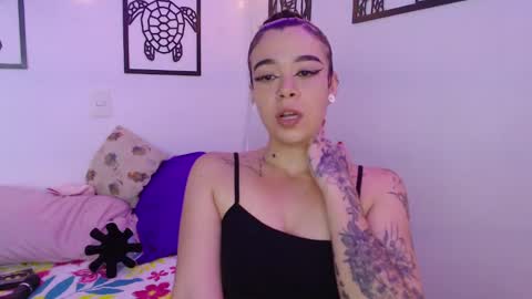 Snapshot of _marcela_wi chatting on 01.21.25 Marce online show from 01.21.25