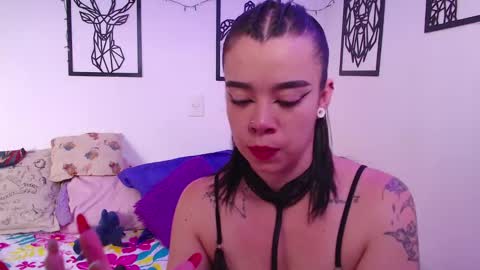 Snapshot of _marcela_wi chatting on 02.01.25 Marce online show from 02.01.25