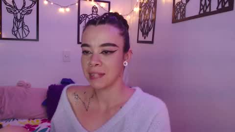 Snapshot of _marcela_wi chatting on 02.08.25 Marce online show from 02.08.25