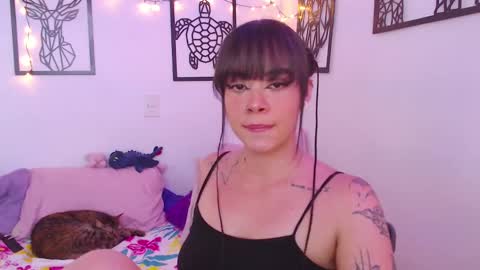 Snapshot of _marcela_wi chatting on 02.18.25 Marce online show from 02.18.25