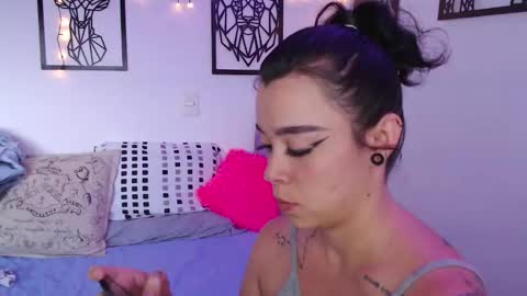 Snapshot of _marcela_wi chatting on 03.09.25 Marce online show from 03.09.25