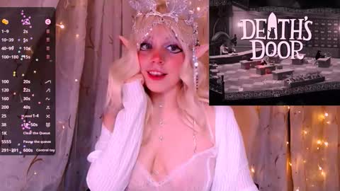 Snapshot of _marcelline_ chatting on 10.04.25 Kira online show from 10.04.25