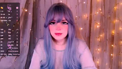 Snapshot of _marcelline_ chatting on 10.18.25 Kira online show from 10.18.25