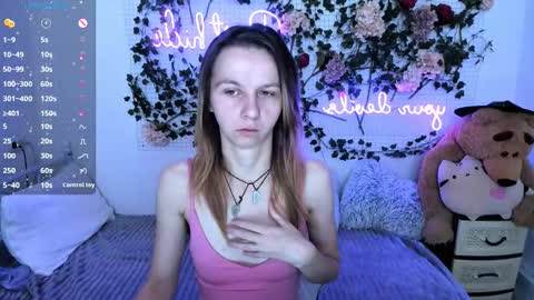 Scarlett online show from 12.20.25