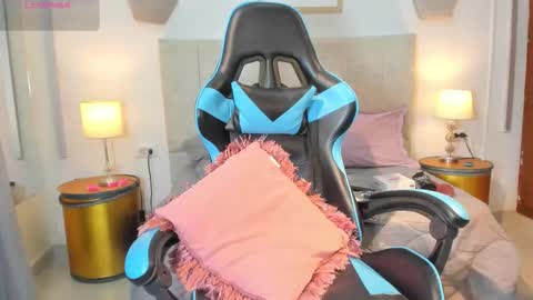 Snapshot of _maria_foxx_ chatting on 02.11.26 Maria online show from 02.11.26