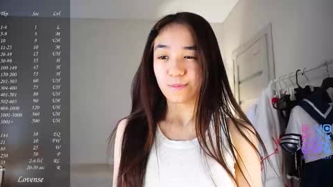  Gwen  online show from 01.06.26