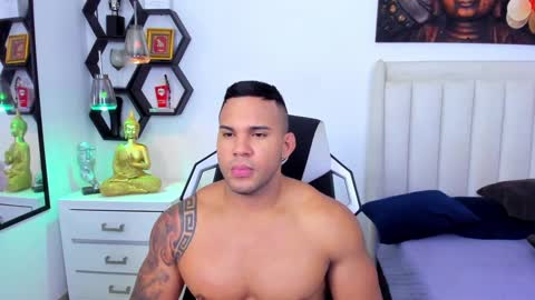 Snapshot of _matthew_santos_ chatting on 09.15.25 _matthew_santos_ online show from 09.15.25