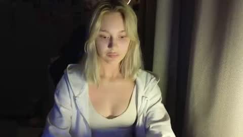 Snapshot of _mayaroberts chatting on 07.17.26 Im Cassy online show from 07.17.26
