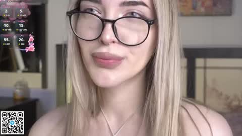 Elva and Kate  online show from 09.28.25