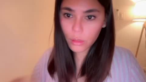 Snapshot of _meganvalle chatting on 06.12.26 Megan online show from 06.12.26