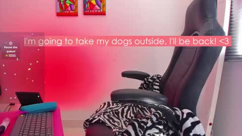 Juli online show from 01.15.25