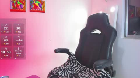 Juli online show from 01.17.25