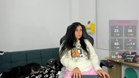 Juli online show from 11.01.25