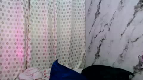 Snapshot of _mellyxxx chatting on 06.23.26 Melly online show from 06.23.26