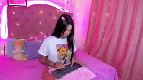 Mia online show from 12.12.24
