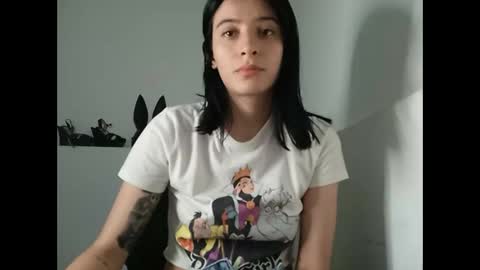 Snapshot of _mia_foster1 chatting on 02.06.25 Mia-foster online show from 02.06.25