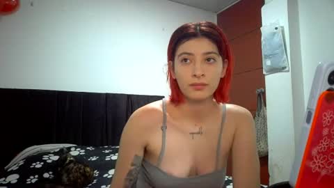 Snapshot of _mia_foster1 chatting on 06.25.26 Mia-foster online show from 06.25.26