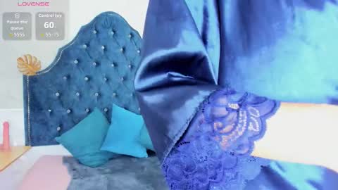 _mia_milf_ online show from 03.23.26