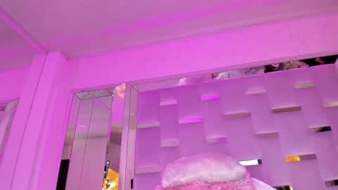MIA online show from 03.06.25