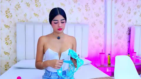 Mia Monroe online show from 01.11.26