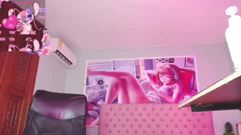 Snapshot of _miia_sweet chatting on 12.12.24 Paula online show from 12.12.24